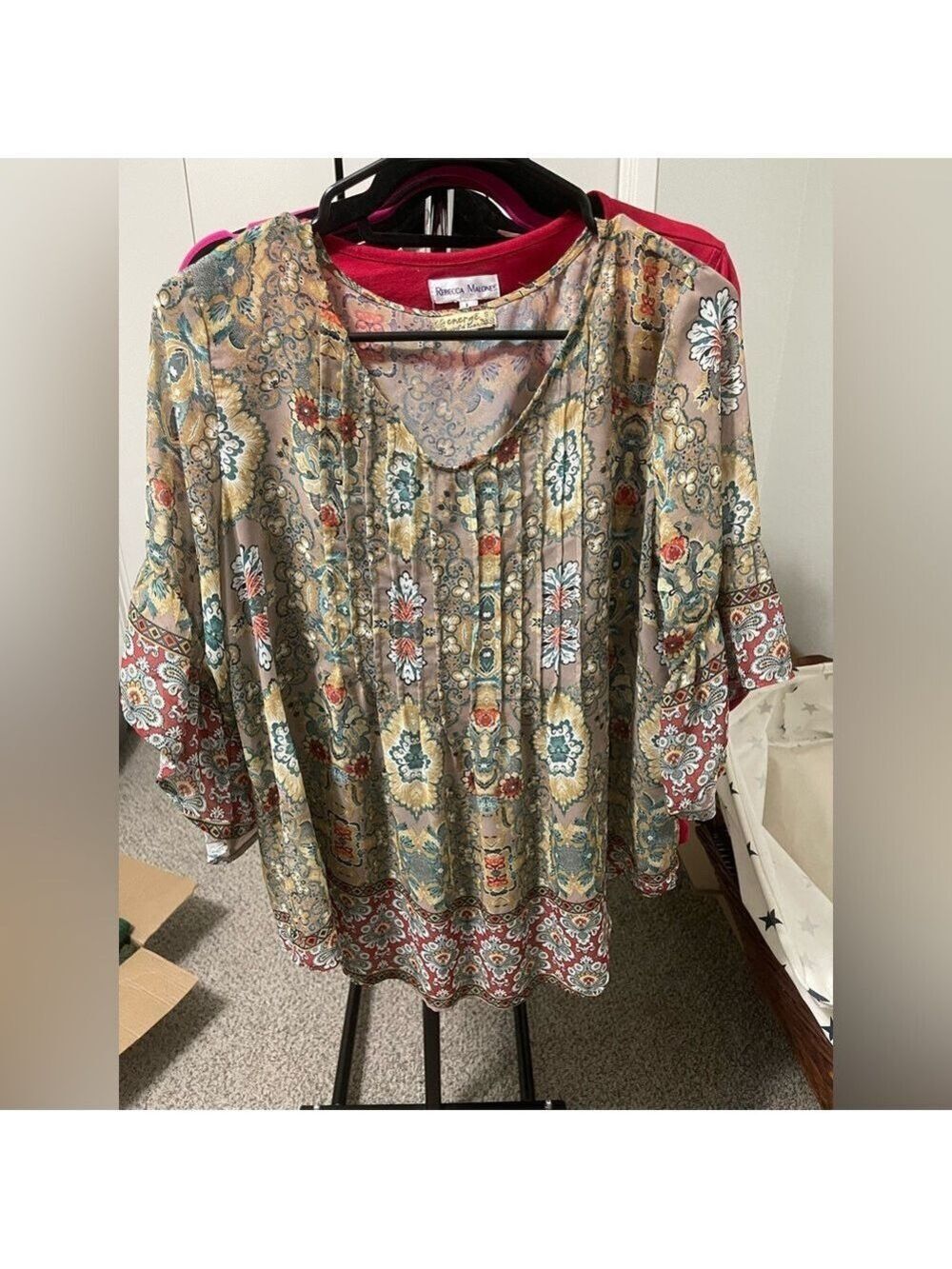 Emerge Pretty Boho flowing top. Sheer Abstract Design